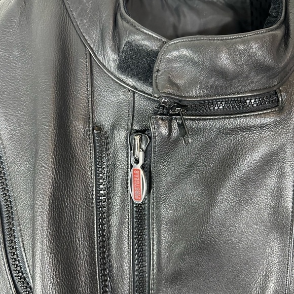 First Gear Motorcycle Black Leather Jacket Size 44 - Picture 7 of 13